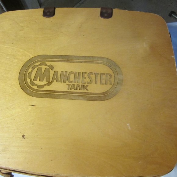 VTG MANCHESTER TANK PROMO BASKET, DBL HANDLE, WOOD HINGED TOP - Picture 2 of 8